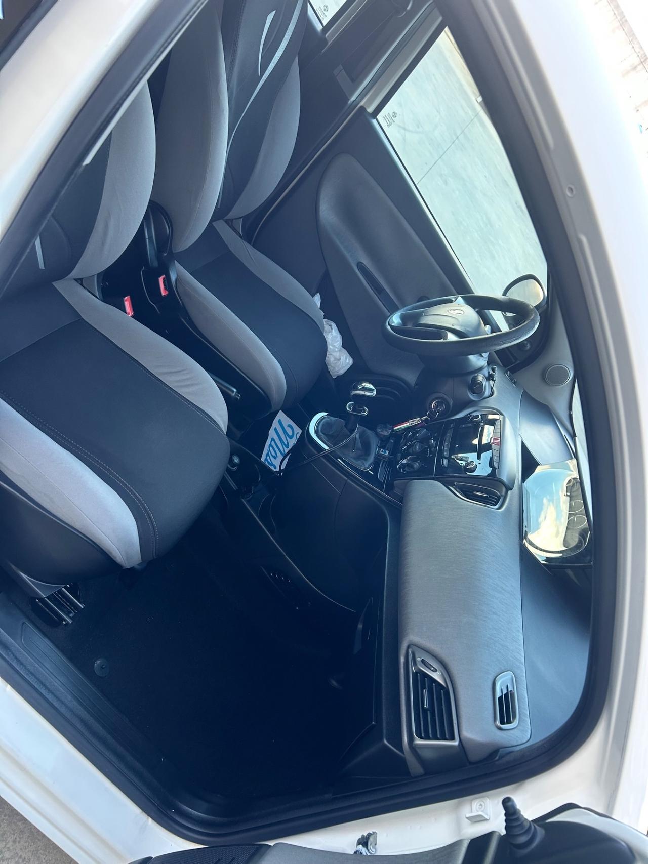 Lancia Ypsilon 1.2 69 CV 5 porte Elle