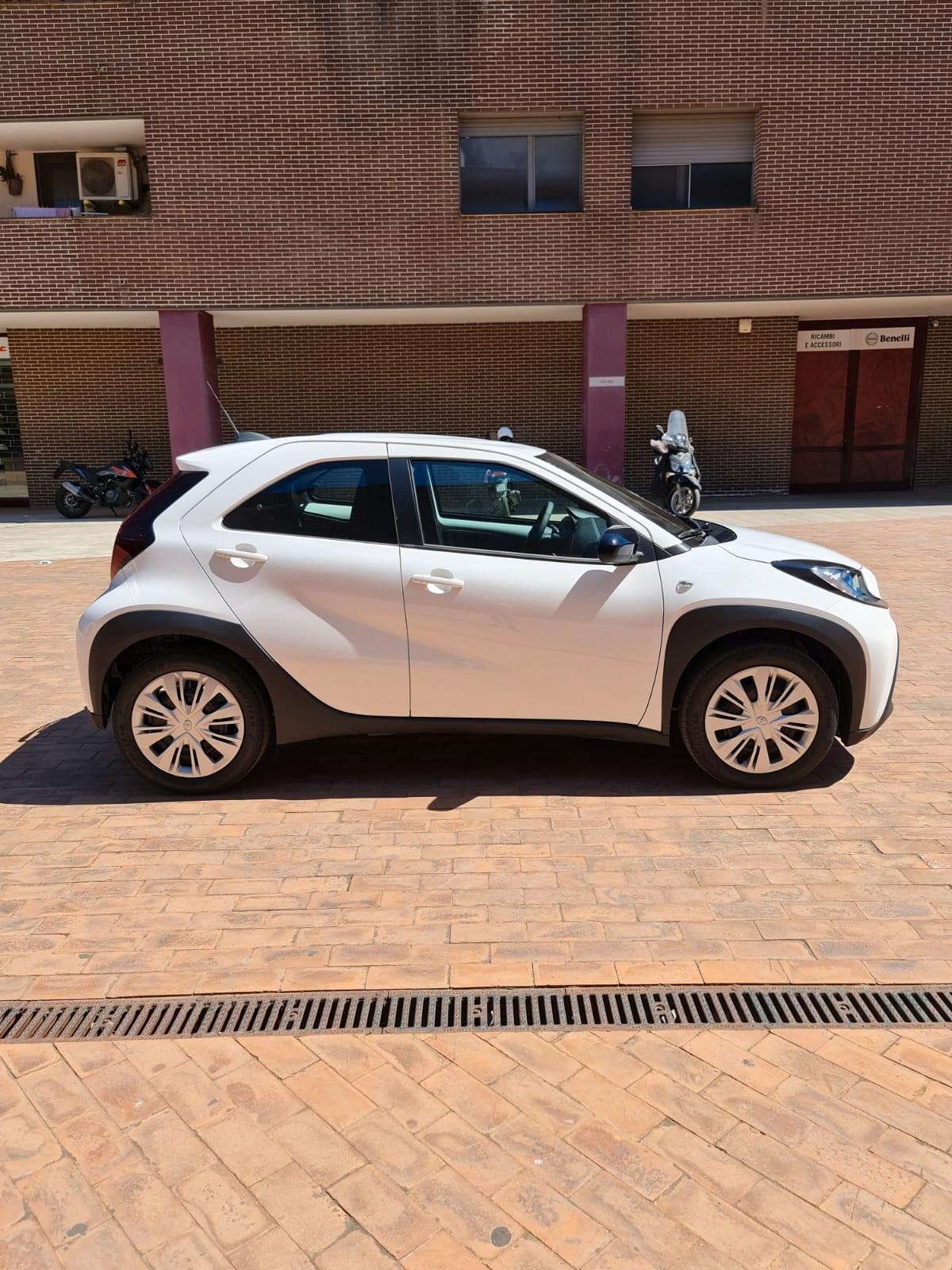 Toyota Aygo X 1.0 VVT-i 72 CV 5 porte Active S-CVT