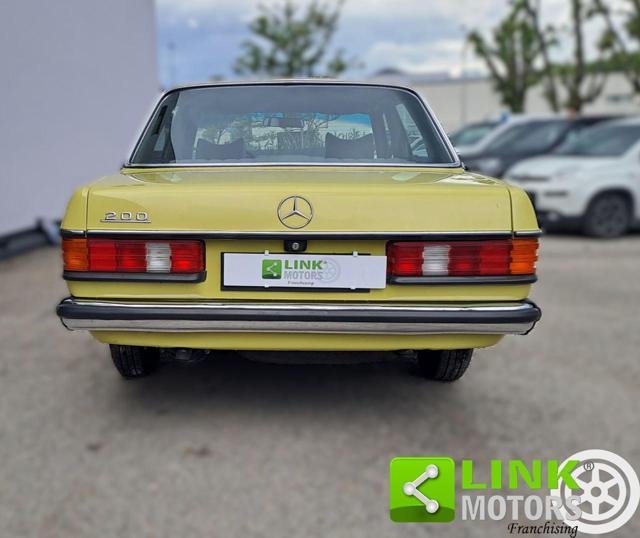 MERCEDES-BENZ 200 W123