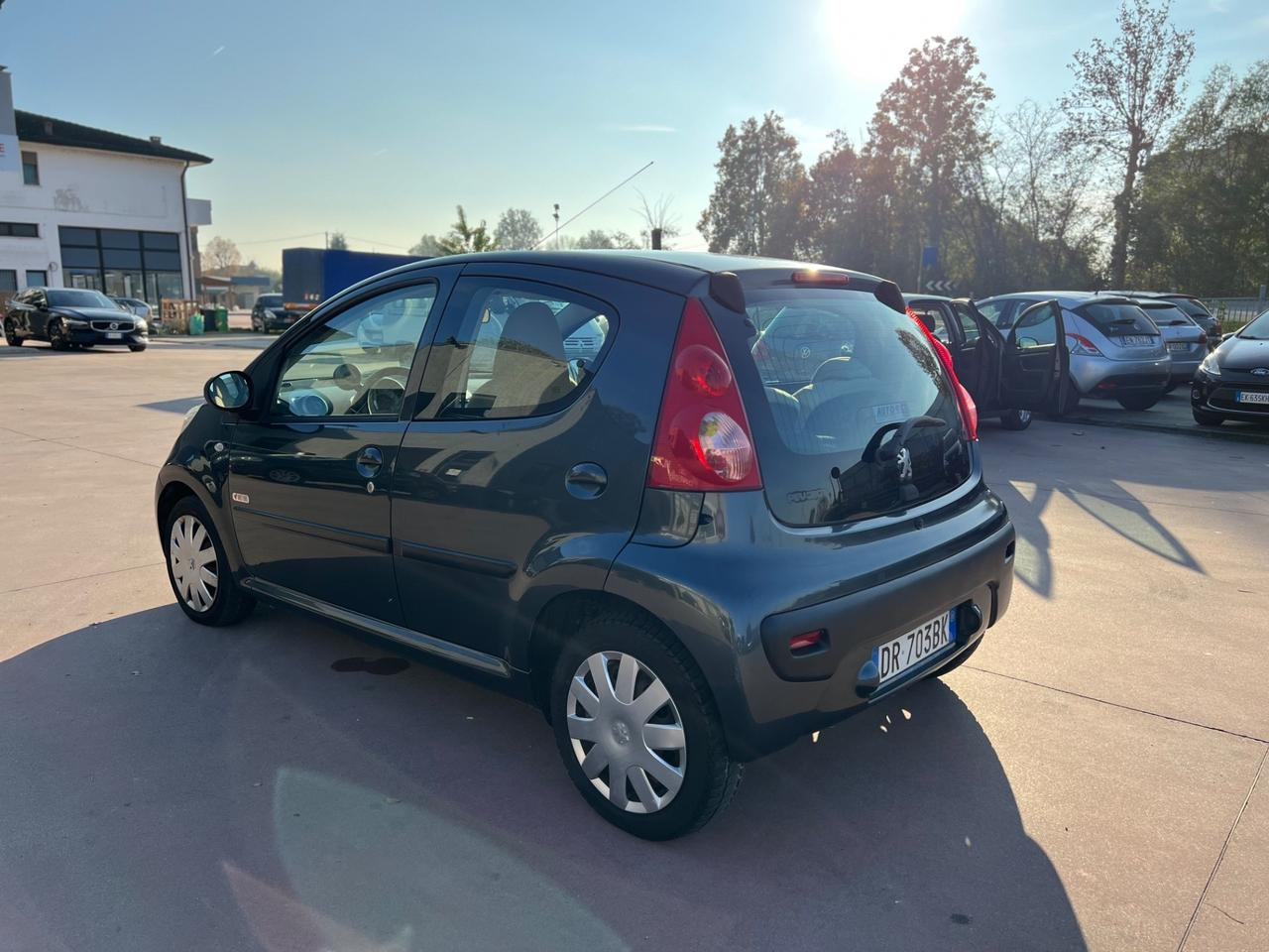 Peugeot 107 1.0 68CV 5p. Sweet Years