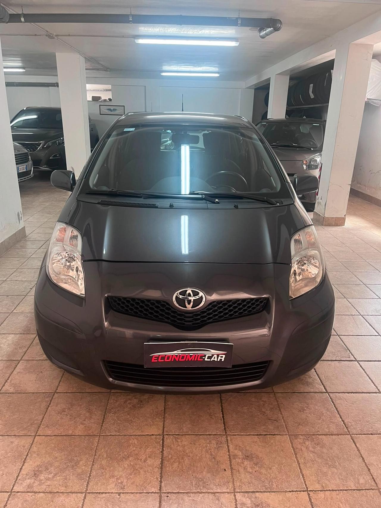 Toyota Yaris 1.3 5 porte Sol