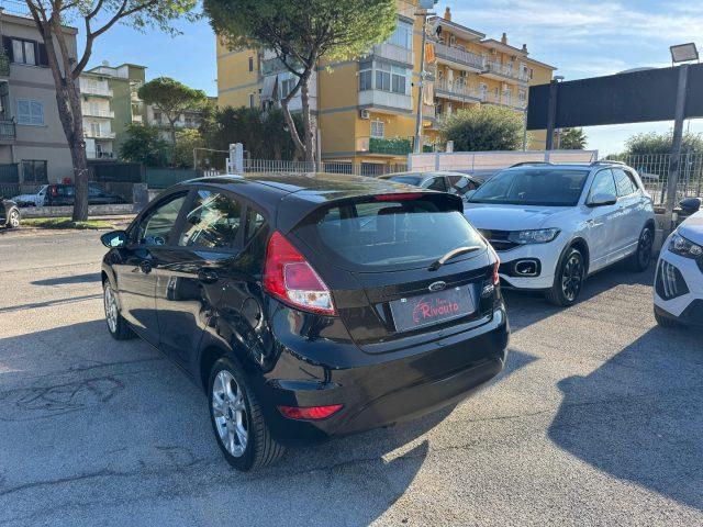 FORD Fiesta 1.2 82CV GPL 5 porte Black & White Edition