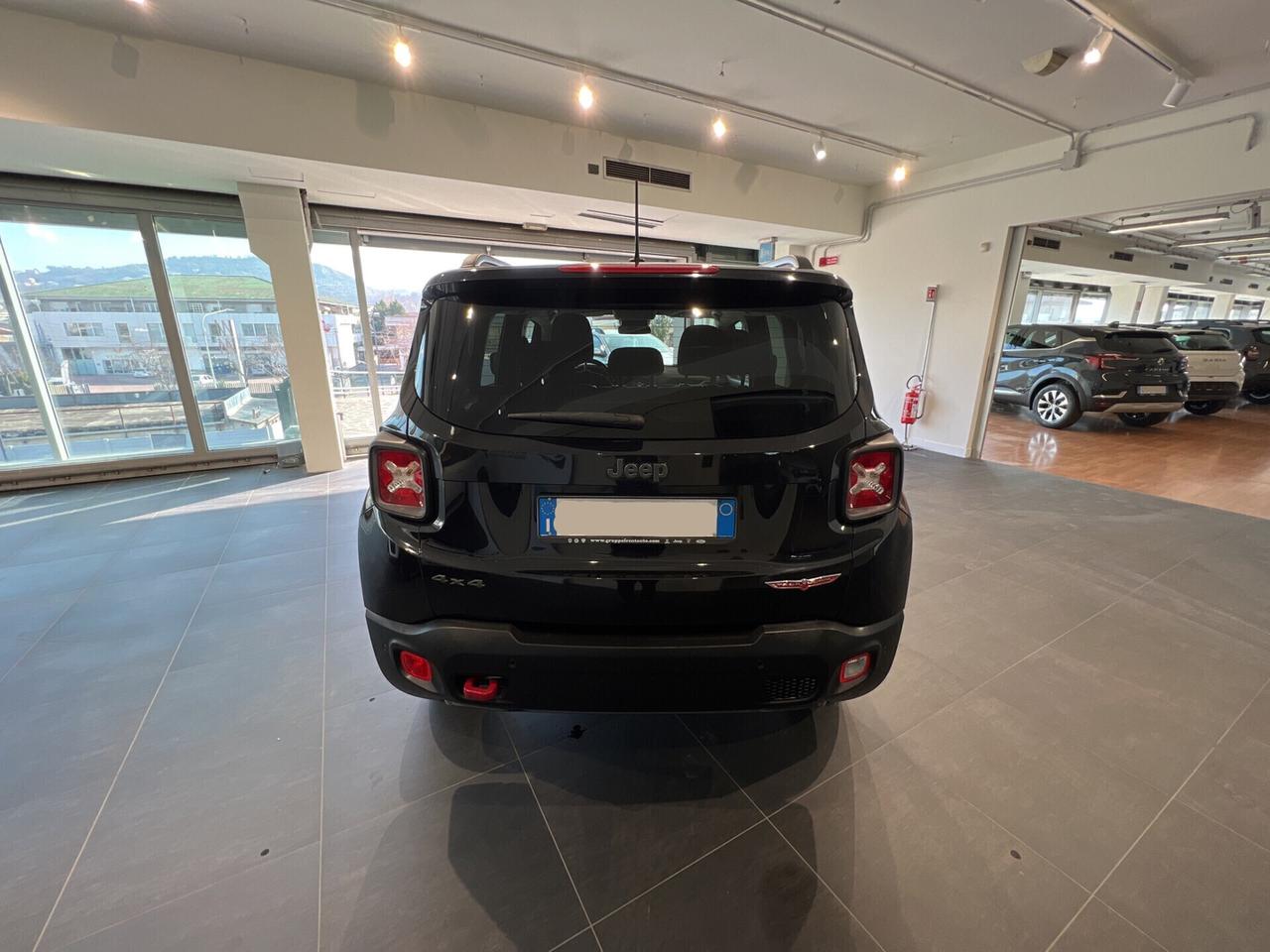 Jeep Renegade 2.0 Mjt 170CV 4WD Active Drive Low Trailhawk