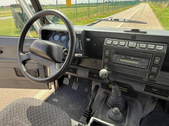 Land Rover Defender 90 2.5 Td5 SW