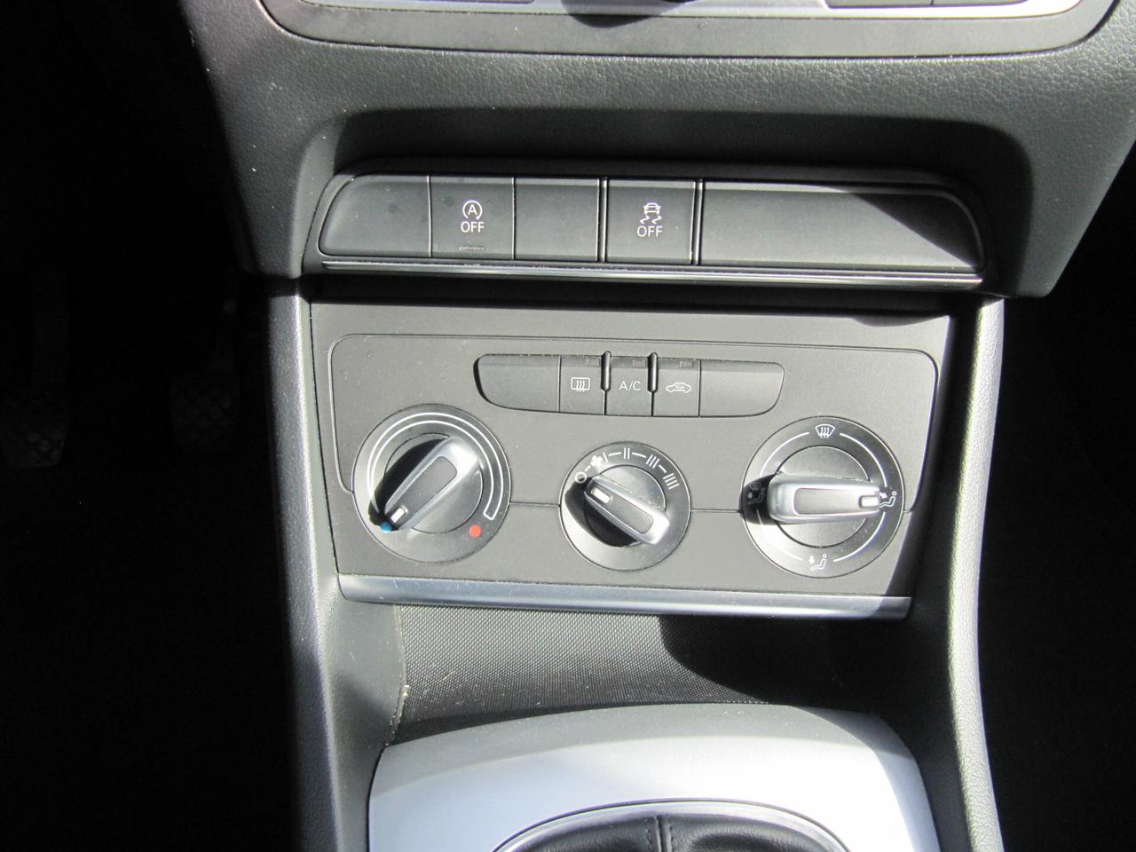 Audi Q3 2.0 TDI 120 CV Business