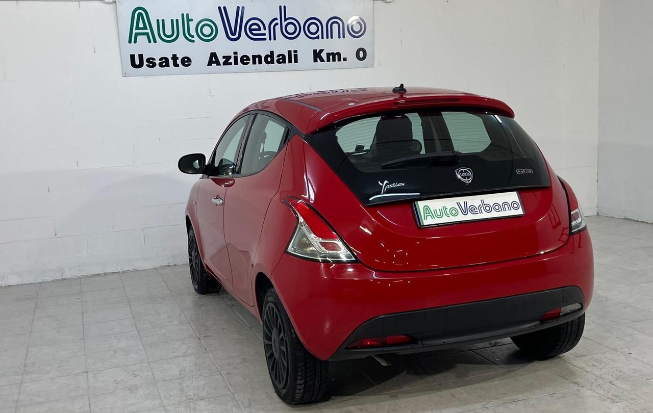 Lancia Ypsilon 1.0 FireFly 5 porte S&S Hybrid nessun obbligo di finanziamento