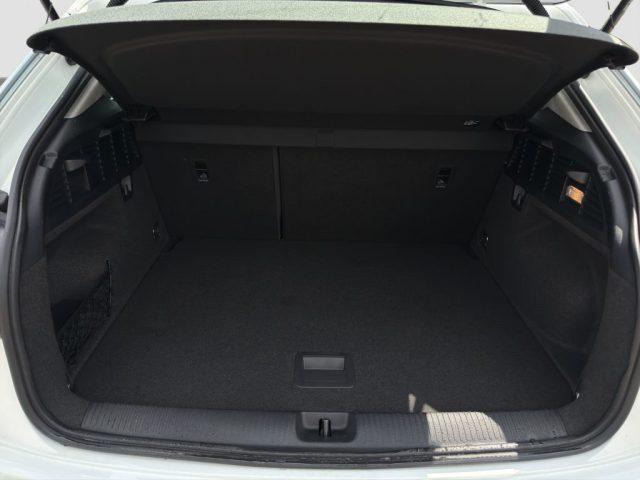 AUDI Q2 Q2 30 TDI S tronic Business Advanced