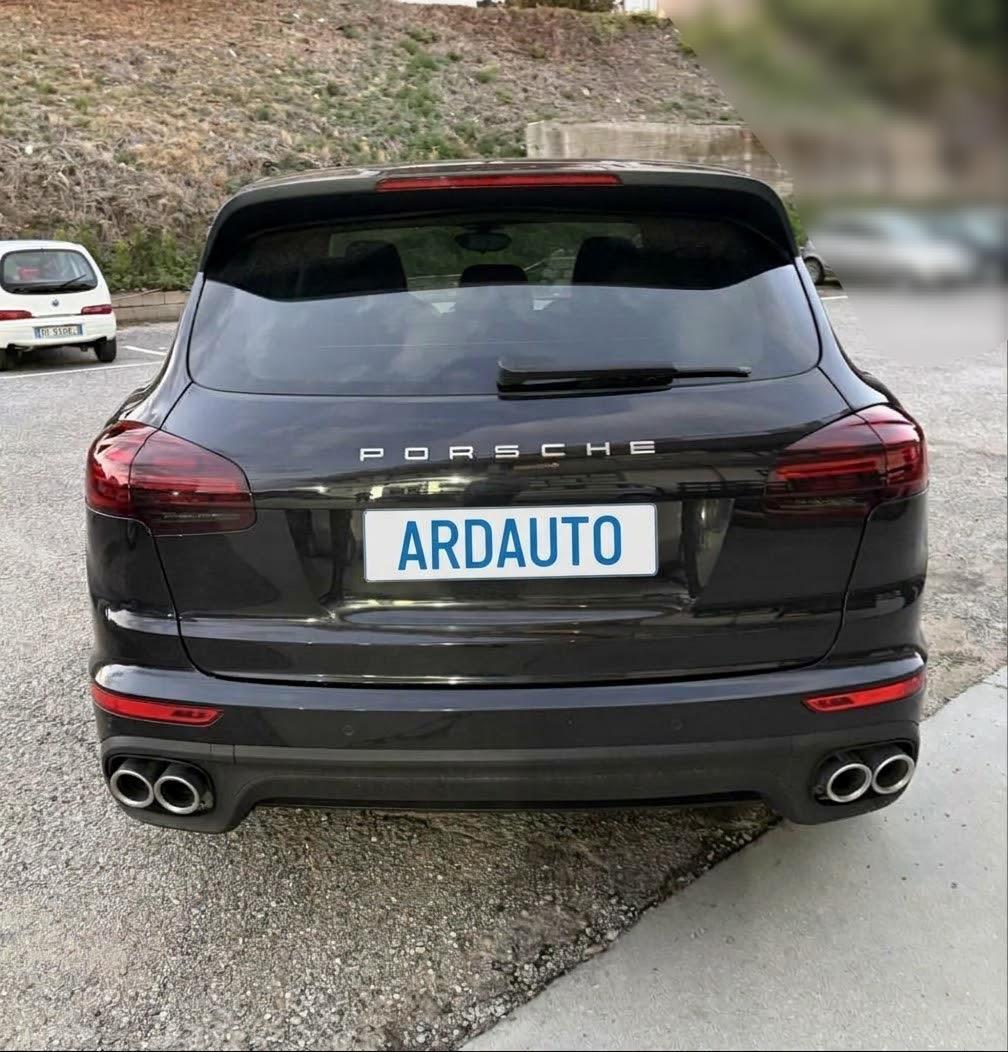 Porsche Cayenne 3.0 Diesel 250 cv (No Superbollo)