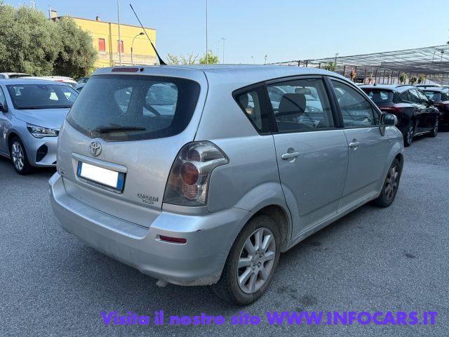 TOYOTA Corolla Verso 2.0 16V D-4D