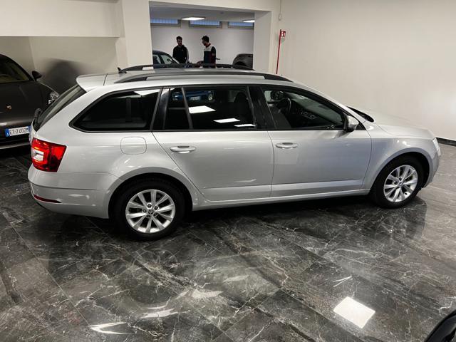 SKODA Octavia 2.0 TDI SCR 150 CV DSG Wagon Executive UNICO PRO