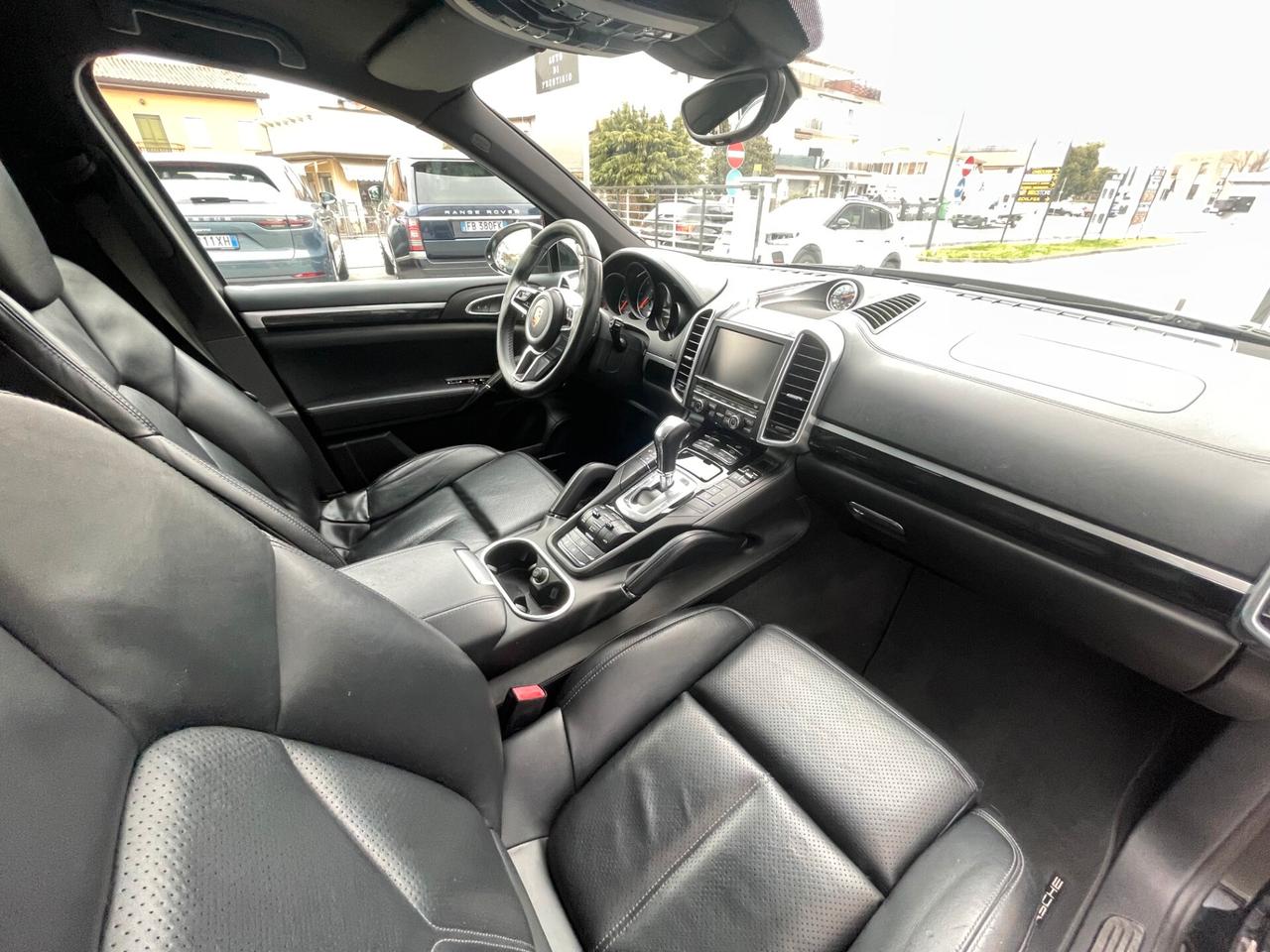 Porsche Cayenne 3.0 Diesel Platinum Edition