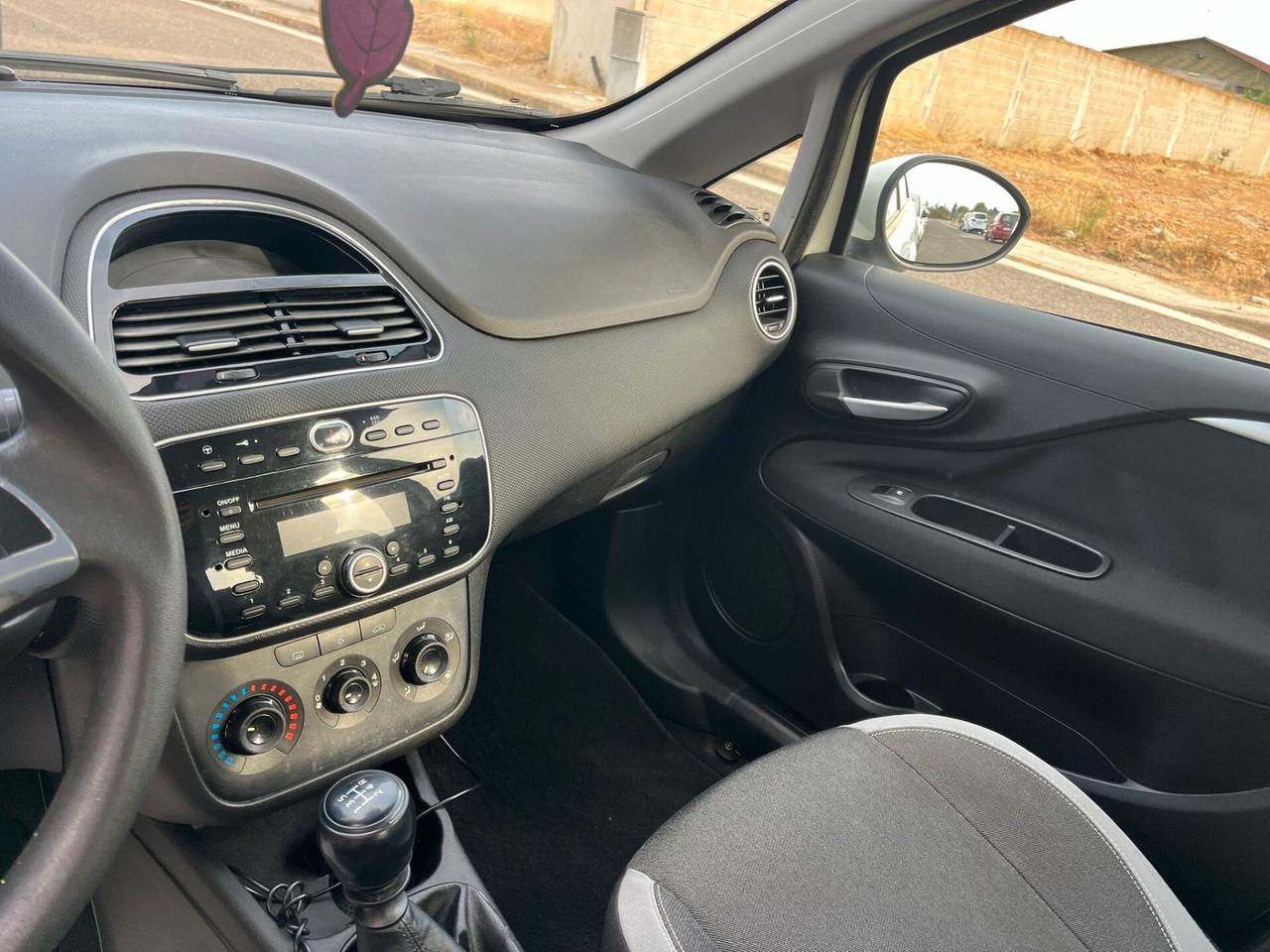 Fiat Punto 1.2 8V 5 porte 51KW 70CV 2012