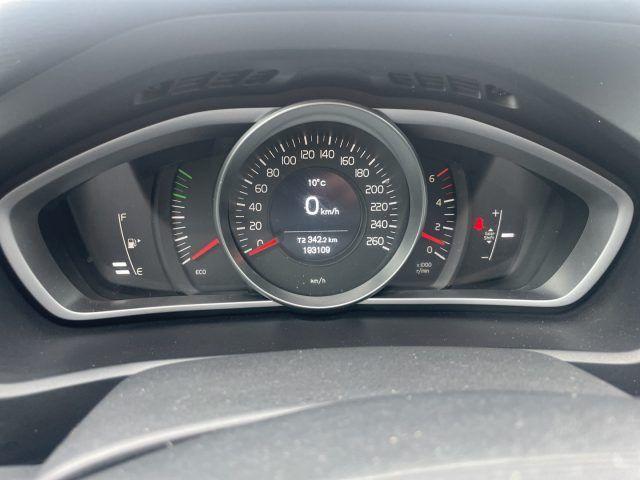 VOLVO V40 D2 1.6 DIESEL 115 CV Momentum
