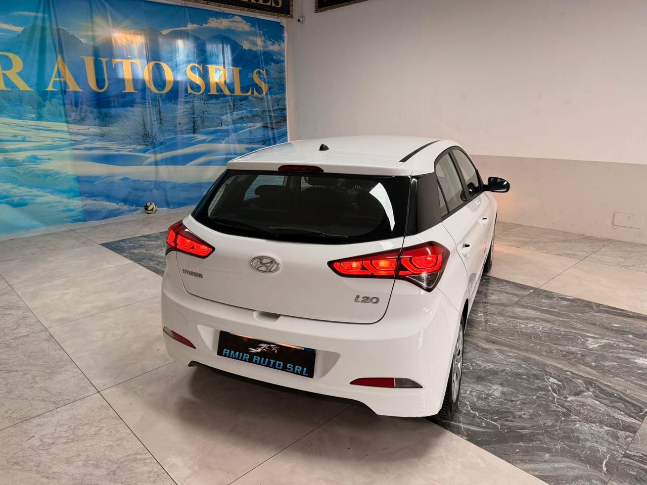 Hyundai i20 1.2 5 porte Blackline