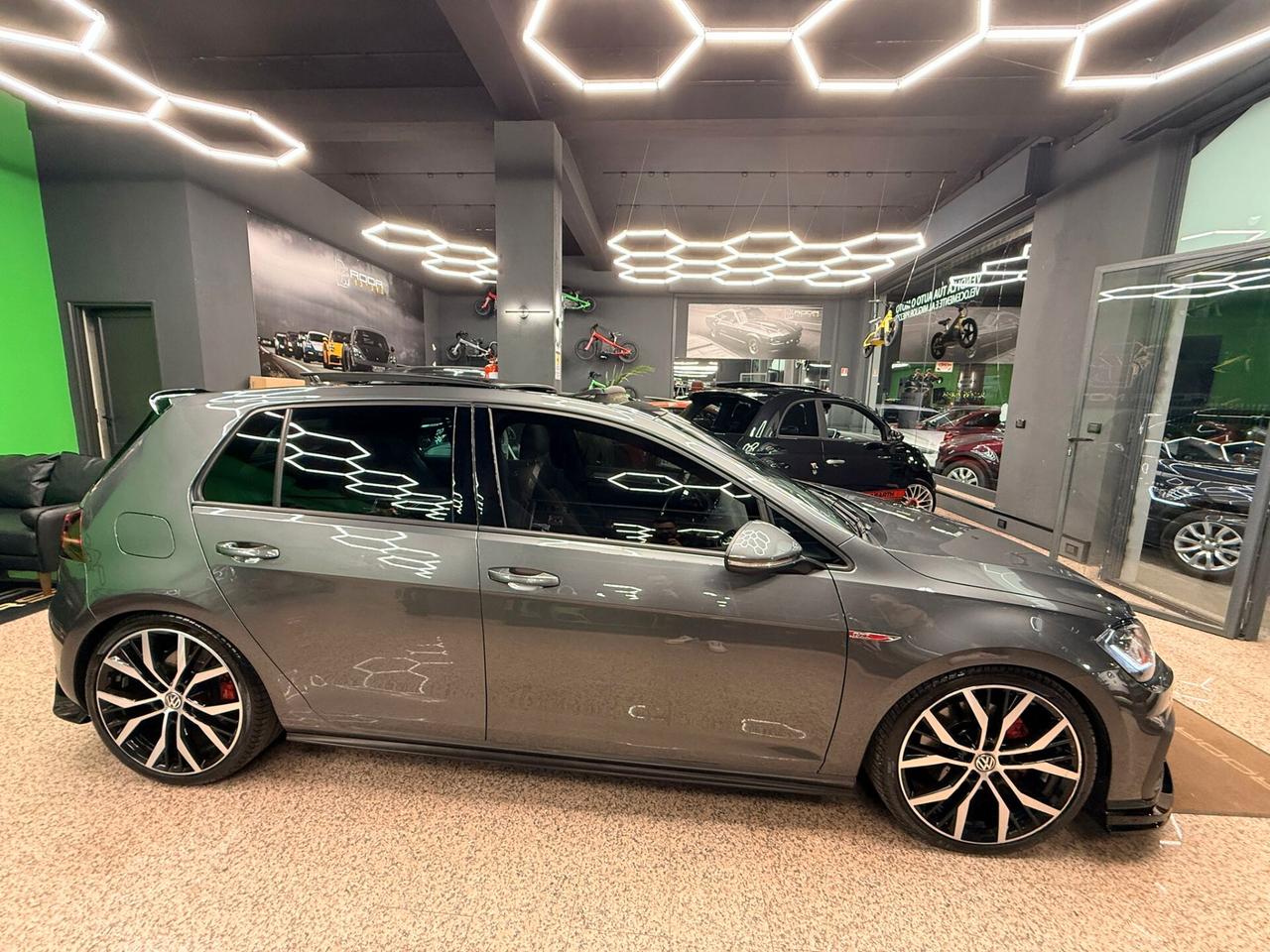 Volkswagen Golf GTI PERFORMANCE TSI 230CV DSG