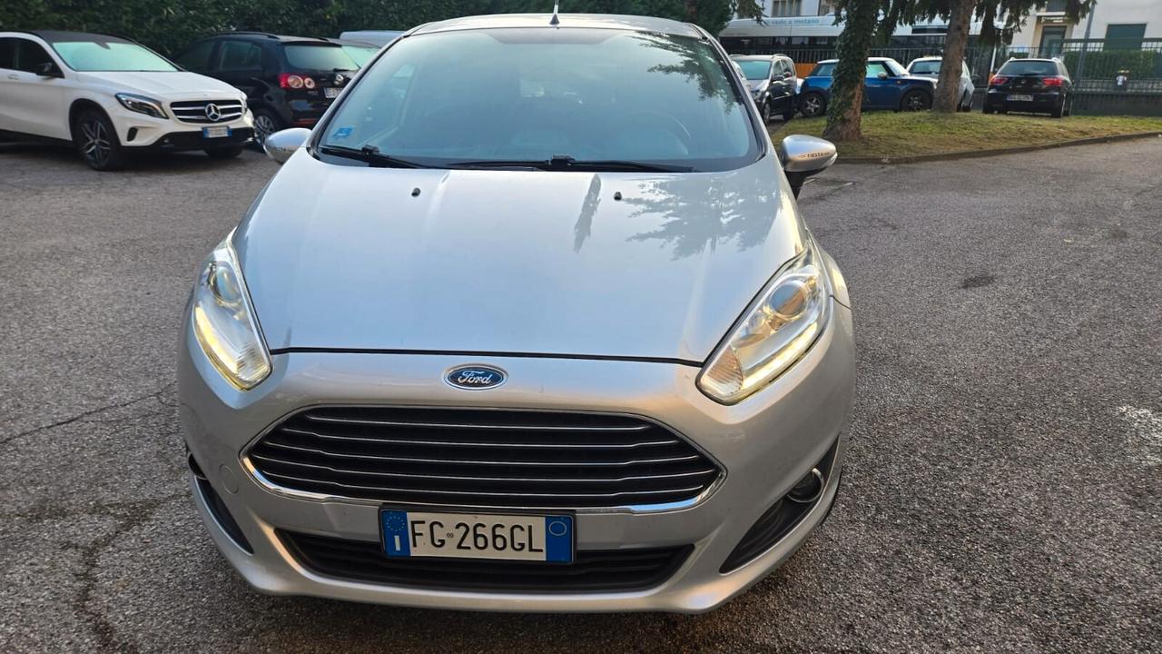 Ford Fiesta 1.5 TDCi 75CV 5 porte Titanium Neopatentati