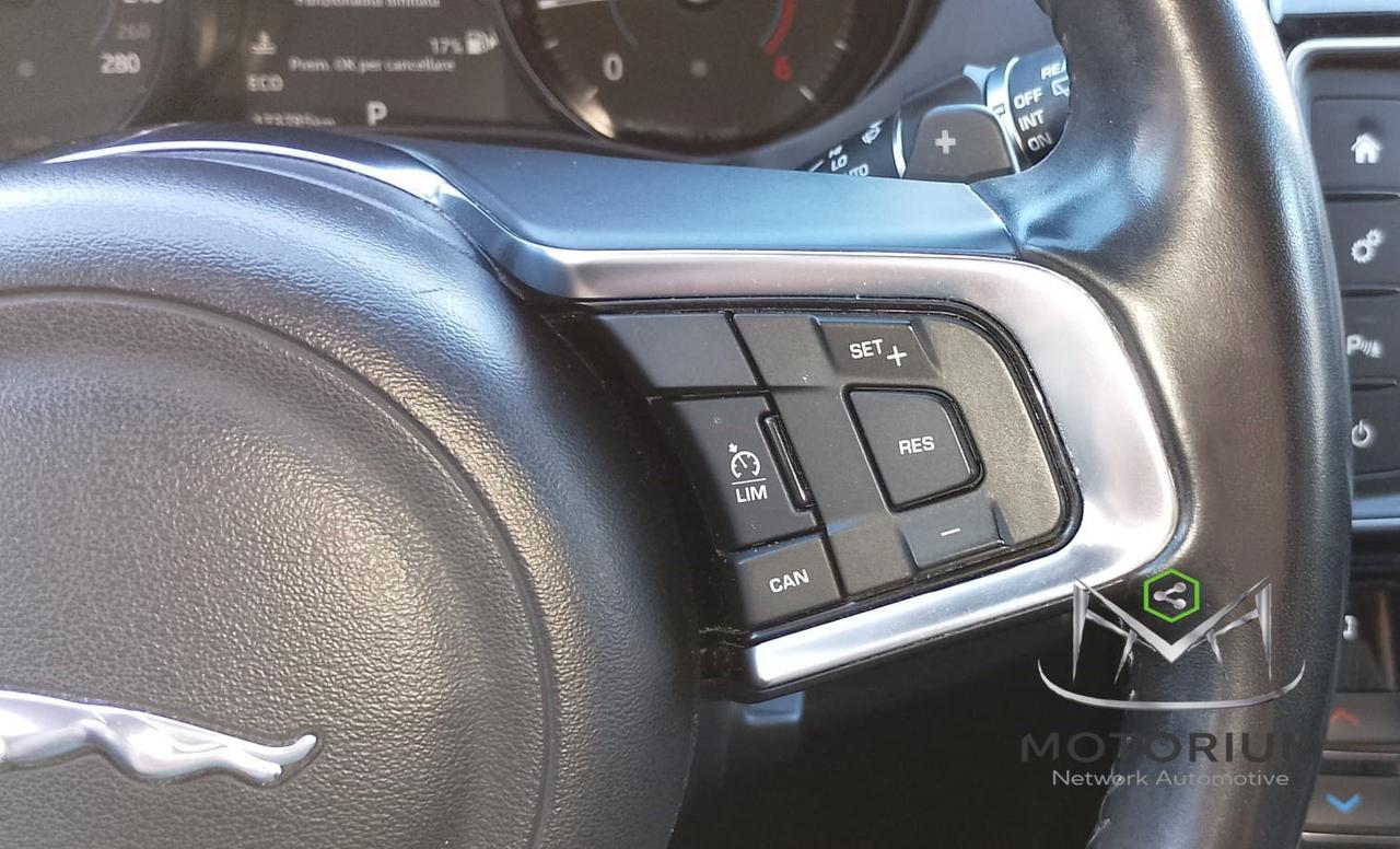 Jaguar F-Pace 2.0cc 180cv PORTFOLIO