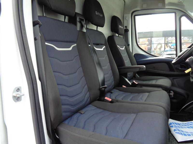 Iveco Daily 35S16A8V 2.3 HPT PLM-TM Furgone Hi-Matic + IVA