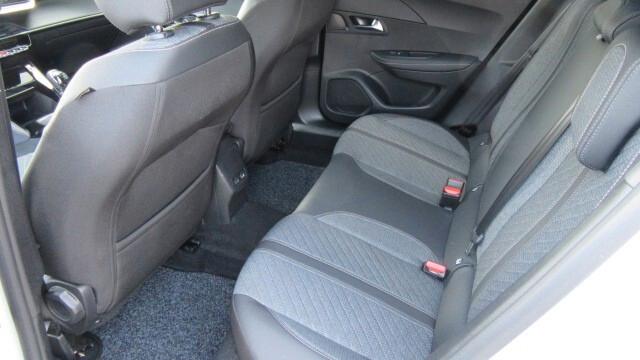 Peugeot 2008 PureTech 100 S&S Allure