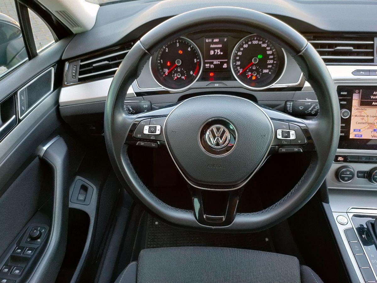 VOLKSWAGEN - Passat Variant - Passat 2.0 TDI Var. Business DPF