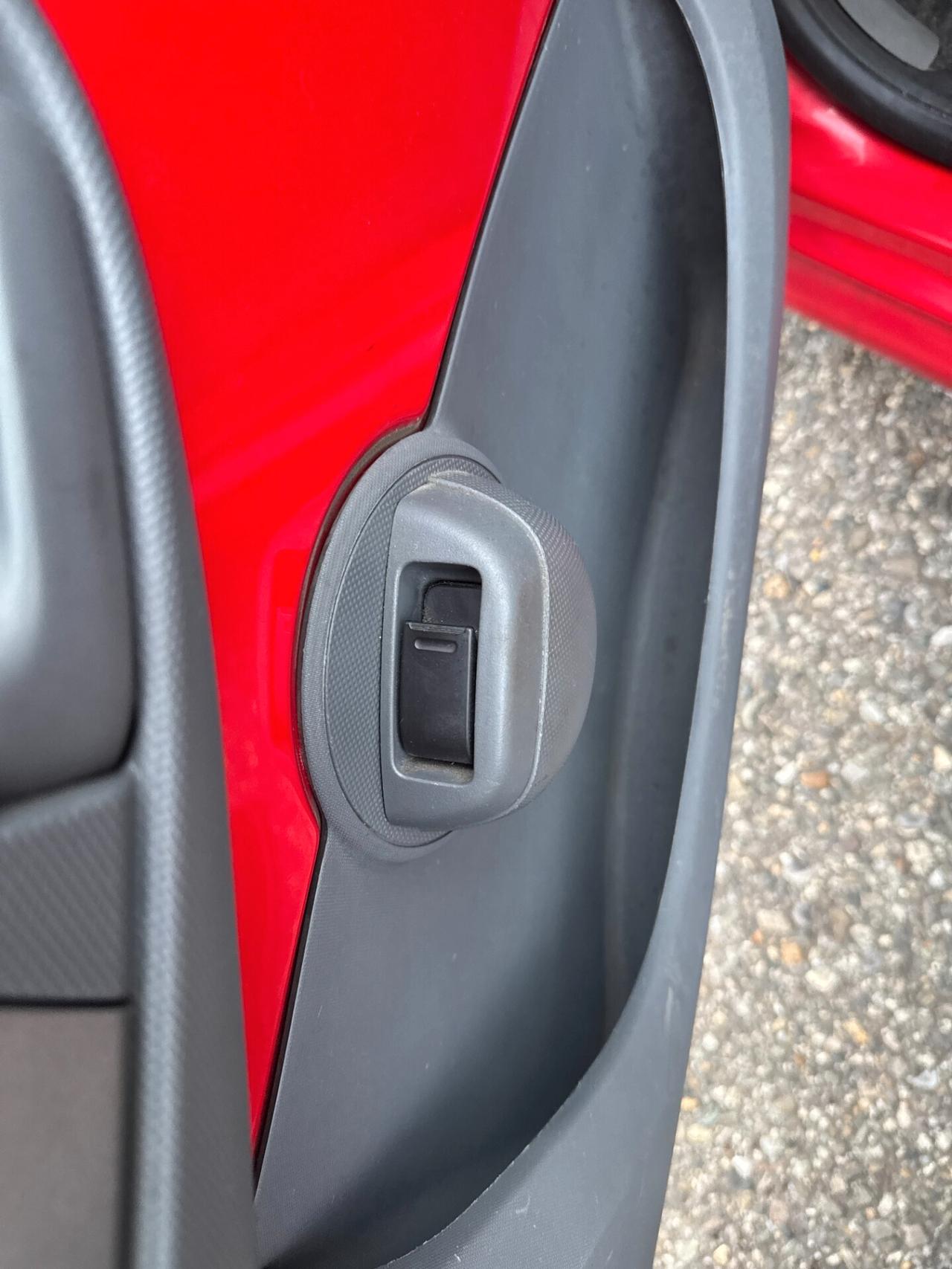 Peugeot 107 1.0 50kW Benz *78.000 km UNICO proprietario*