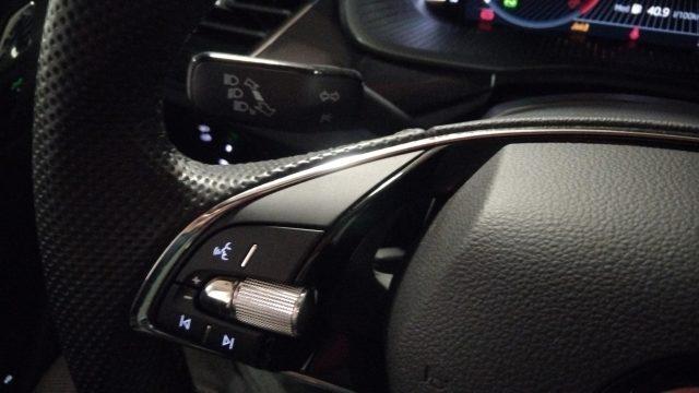SKODA Kamiq 1.5 TSI DSG Style TETTO 18" DARK SHADE
