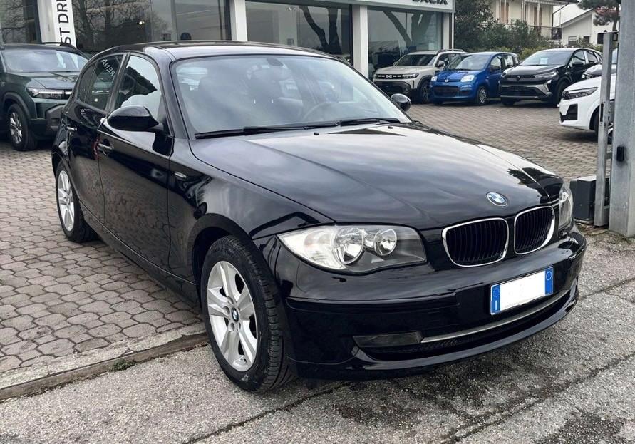 Bmw 116 116i cat 5 porte Attiva