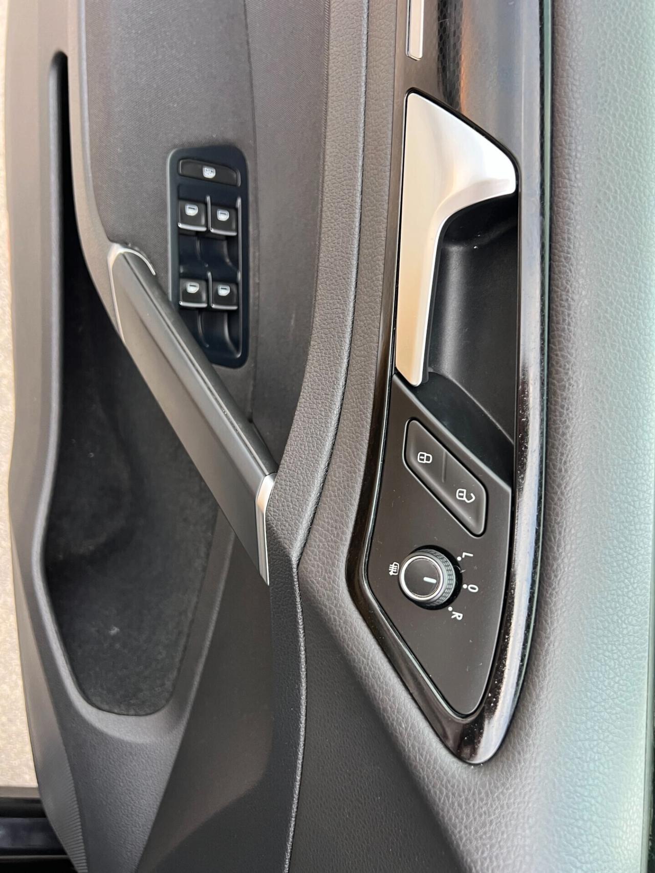 VW GOLF 7 1.6 TDI highline/UNICO PROP/GARANZIA