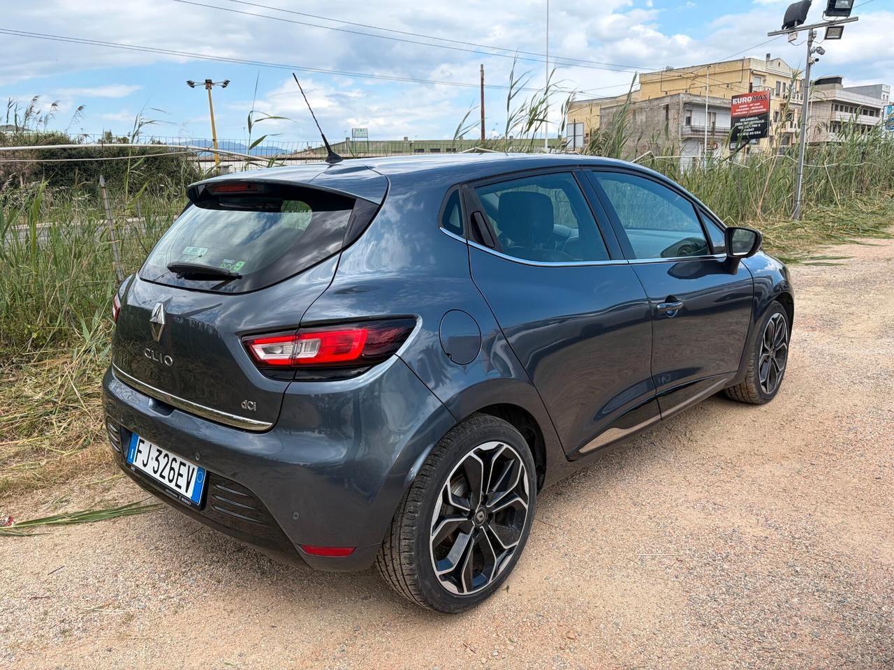 RENAULT CLIO 1.5 DCI 90CV ANNO 2017 GARANTITA