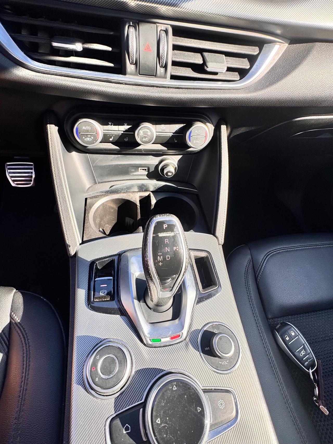 Alfa Romeo Stelvio 2.2 Turbodiesel 190 CV AT8 RWD