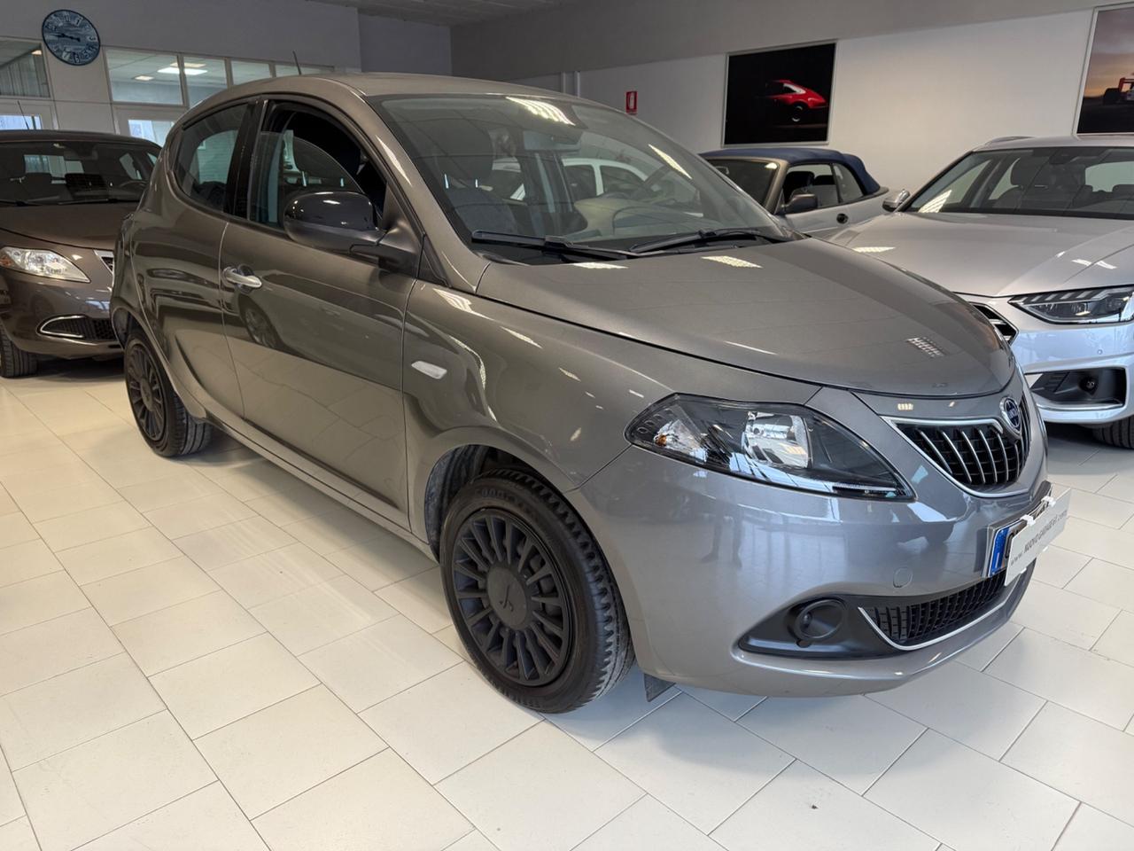 Lancia Ypsilon 1.0 FireFly 5 porte S&S Hybrid UnYca