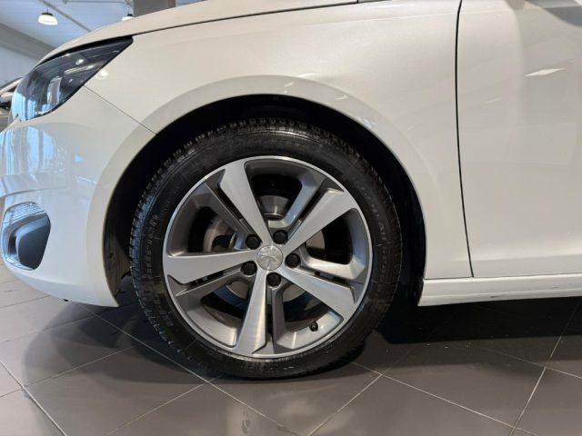 PEUGEOT 308 PureTech Turbo 130 S&S EAT6 Allure NAVI - BT - 17