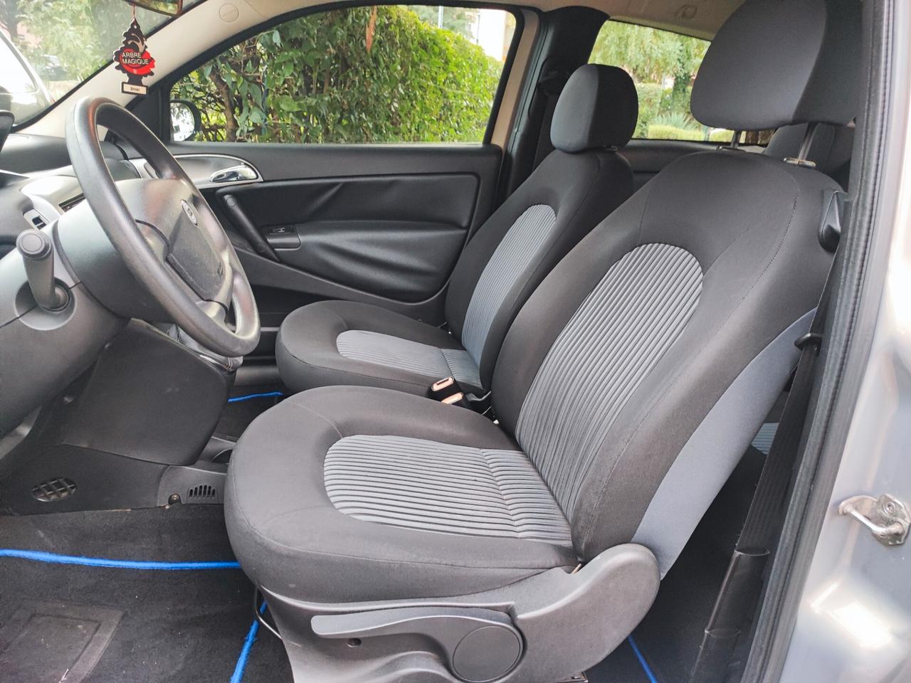 Lancia Ypsilon benzina GPL neopatentati