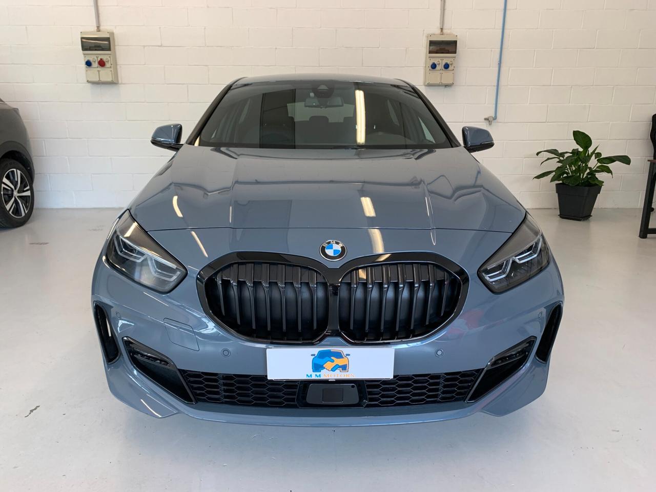 Bmw 118 118d 5p. Msport
