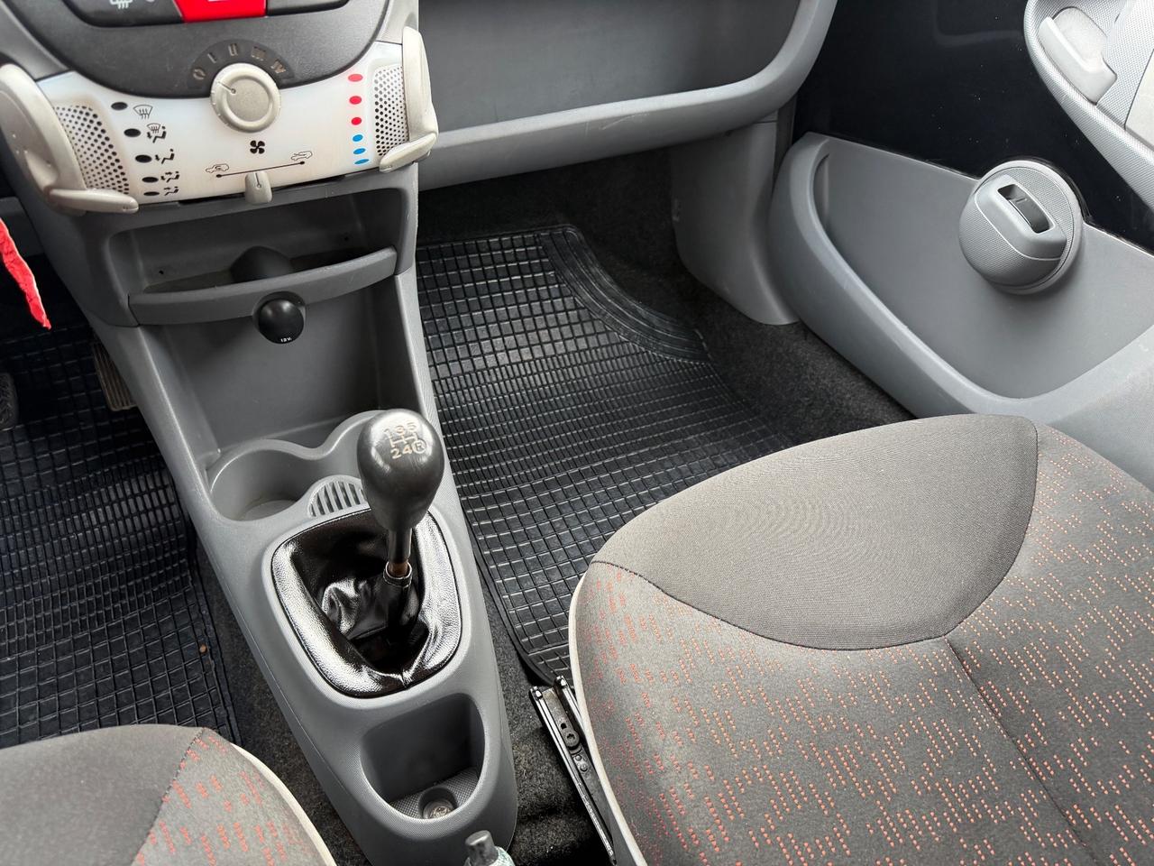 Peugeot 107 1.0 68CV 5p. Sweet Years