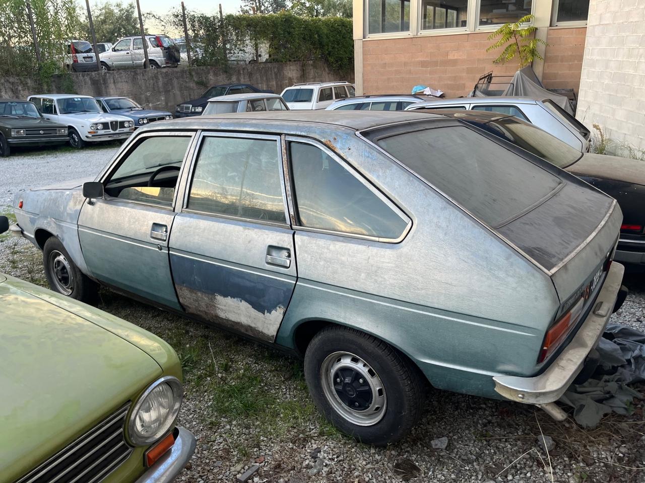 DUE Renault R 20 R20