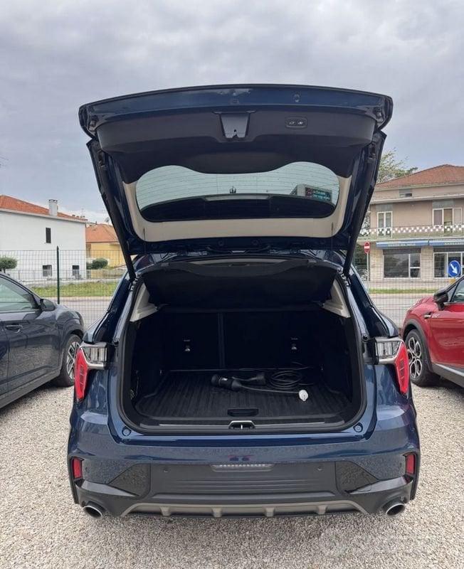 Lynk & Co 01 01 1.5 td phev auto