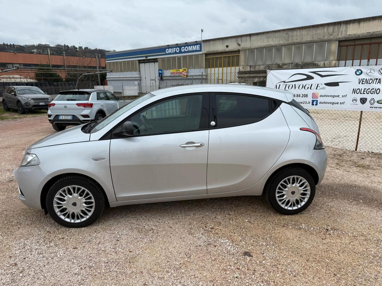 Lancia Ypsilon 1.2 69 CV 5 porte GPL Ecochic Gold