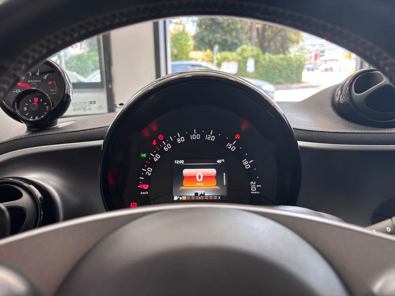 SMART FORFOUR 0.9 TWINAMIC TURBO BRABUS XCLUSIVE