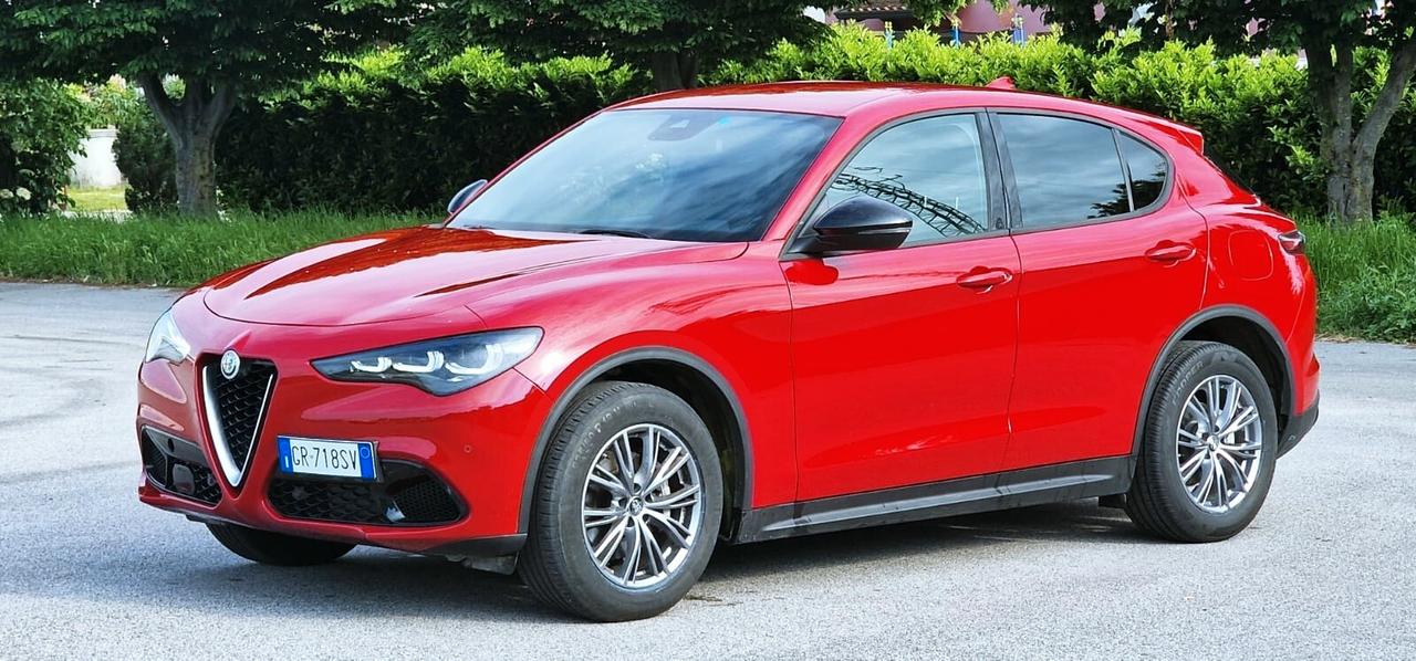 Alfa Romeo Stelvio 2.2 Turbodiesel 160 CV AT8 RWD Super