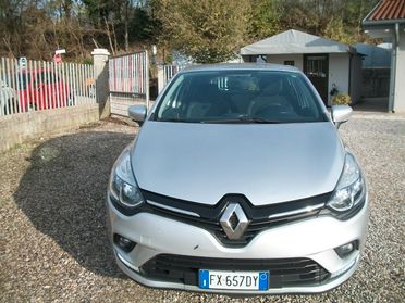 Renault Clio dCi 8V 90 CV EDC 5 porte Business CC 1461 kw 66 SI NUOVI PATENTATI GARANZIA UN ANNO