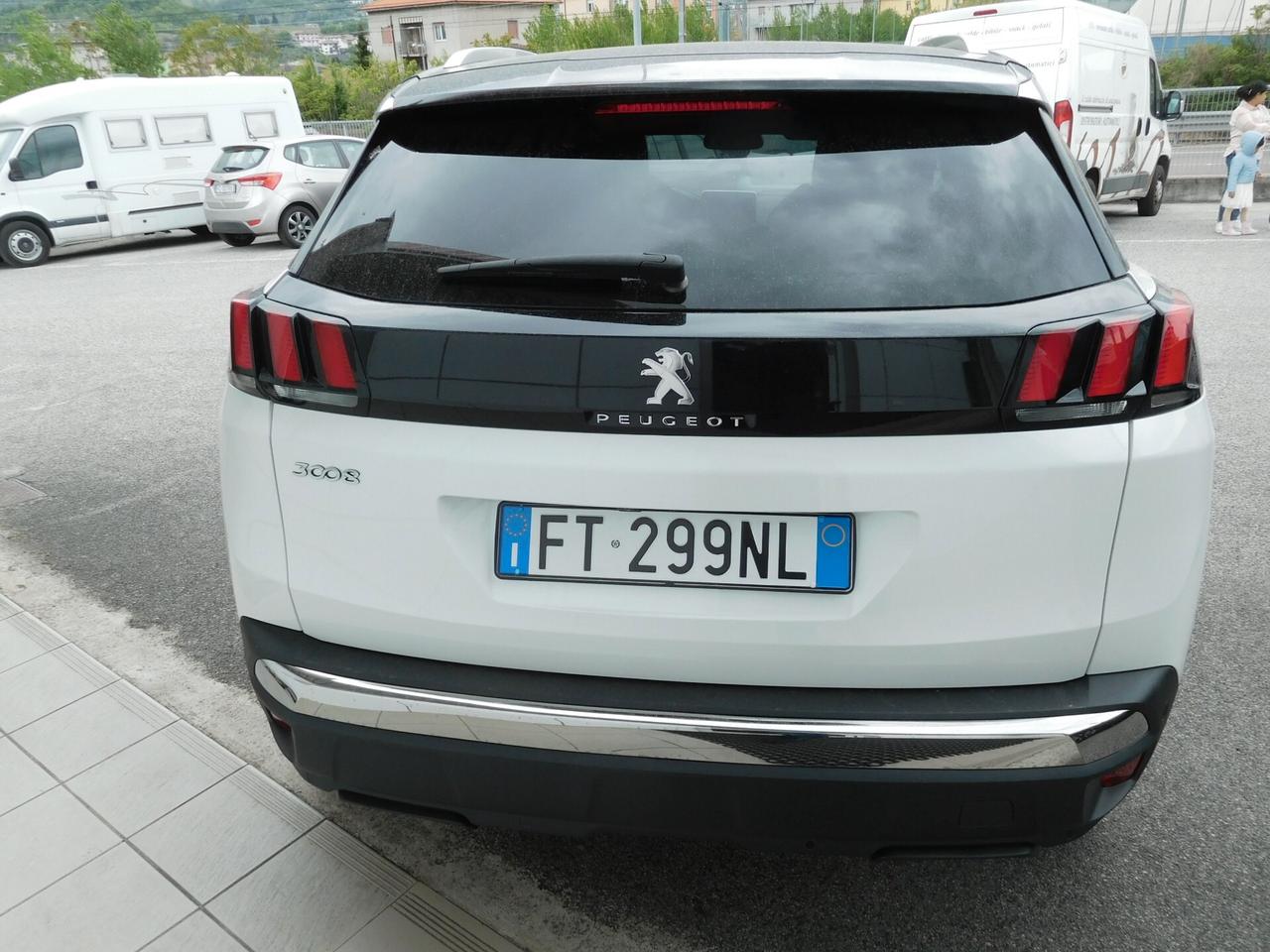 Peugeot 3008 BlueHDi 130 S&S EAT8 Allure