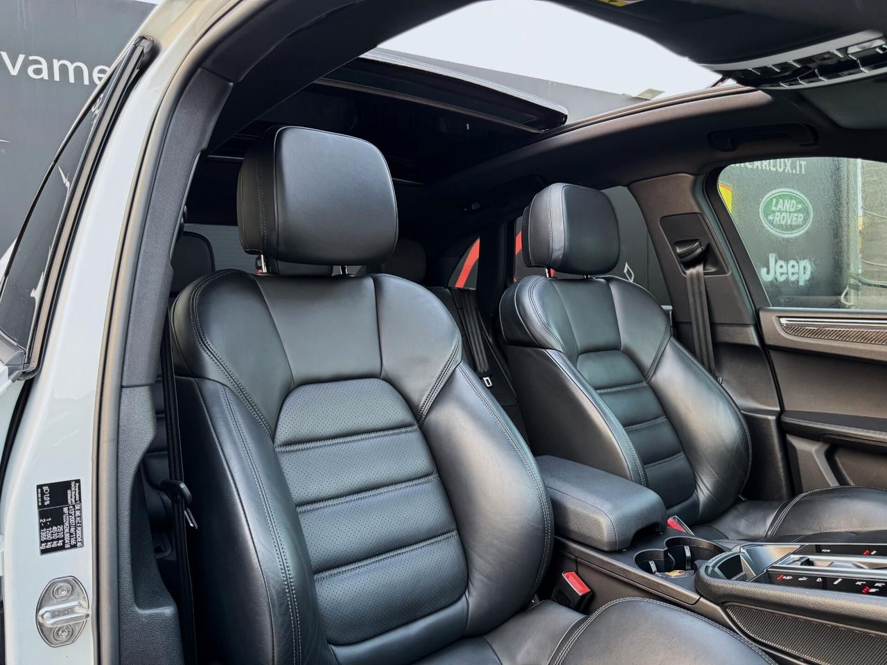 Porsche Macan 2.0 Turbo 265CV TETTO 360