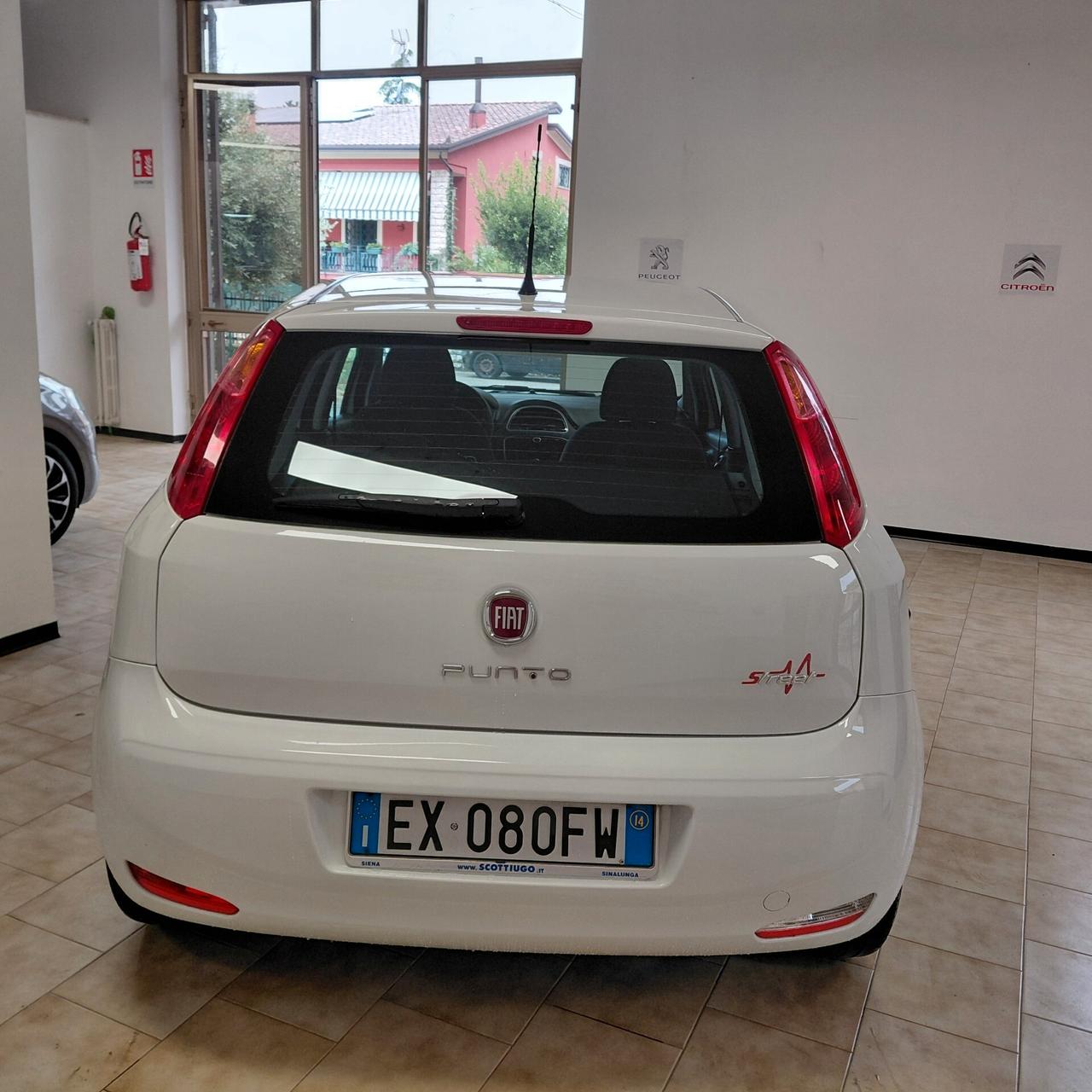 FIAT PUNTO ANNO 2014 BZ 1.2 ADATTA NEOPATENTATI KM 65 MILA