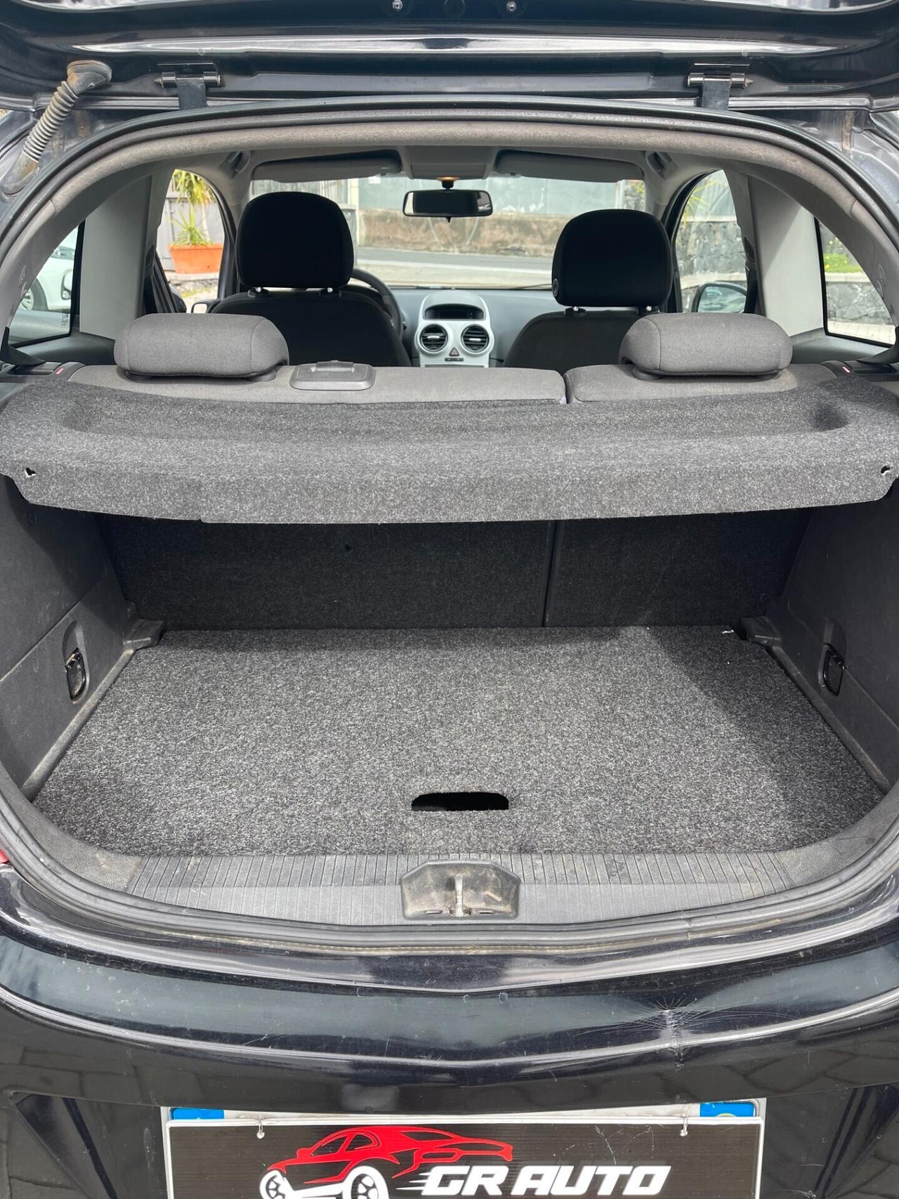 Opel Corsa 1.2 Sport