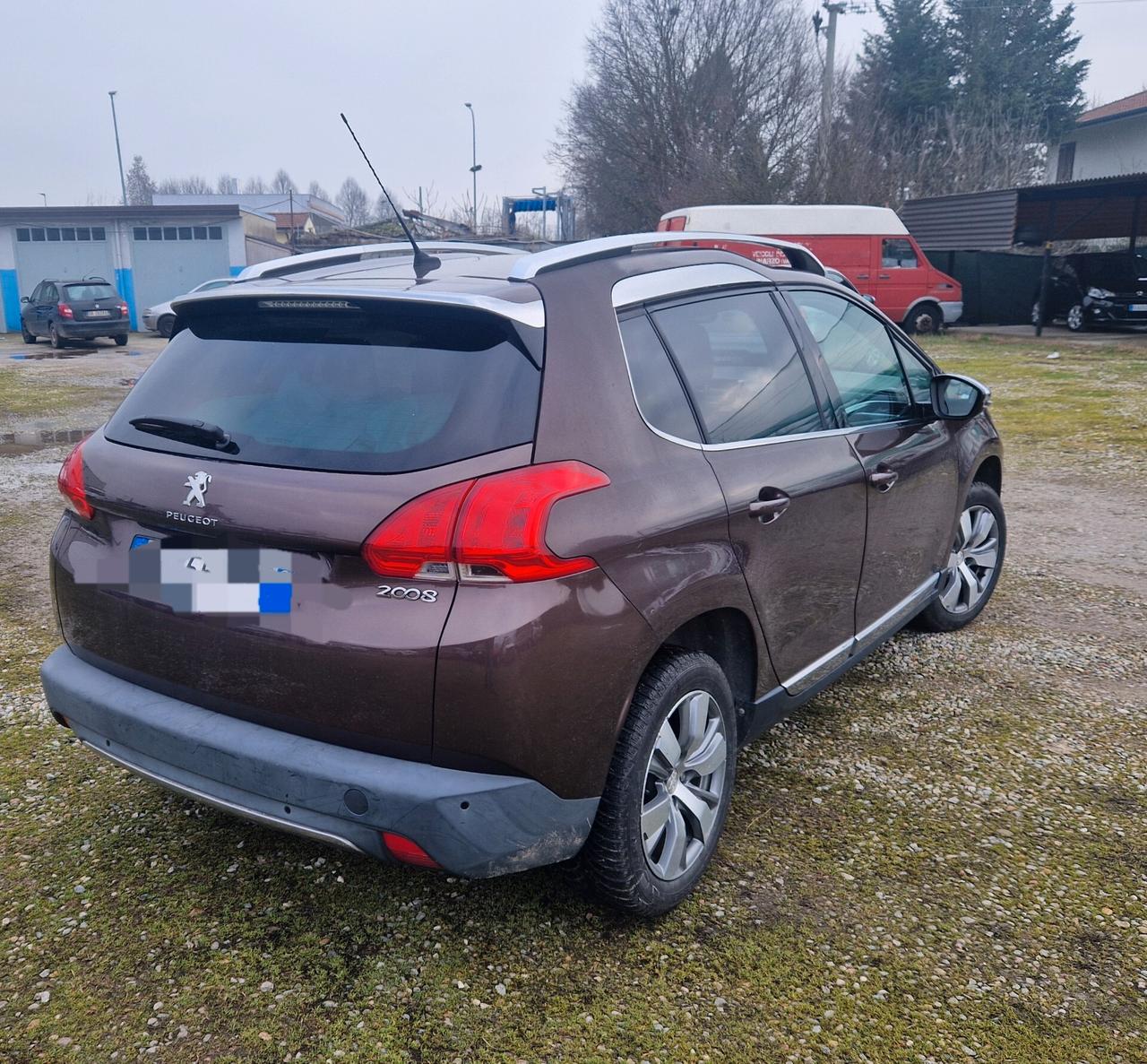 Peugeot 2008 1.2 VTi 82CV Allure