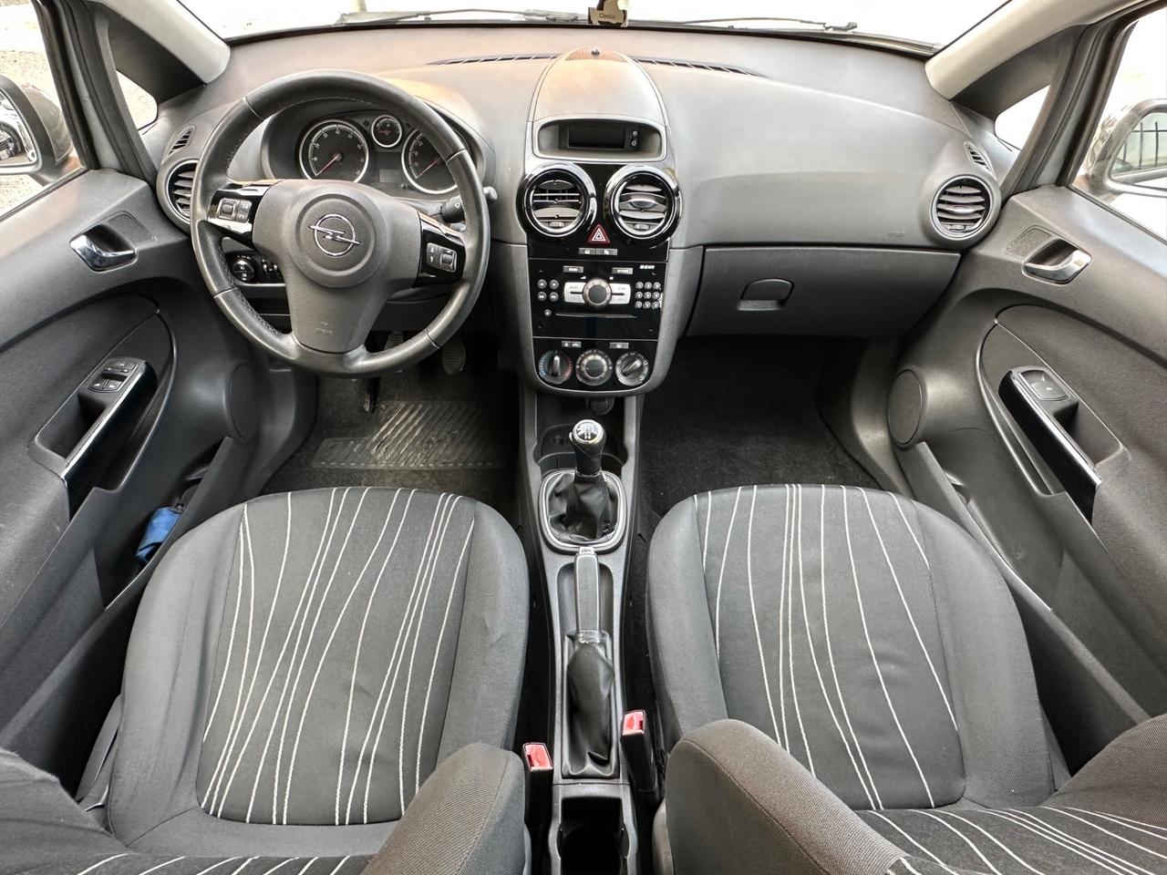 Opel Corsa 1.2 80CV 3 porte GPL-TECH Edition