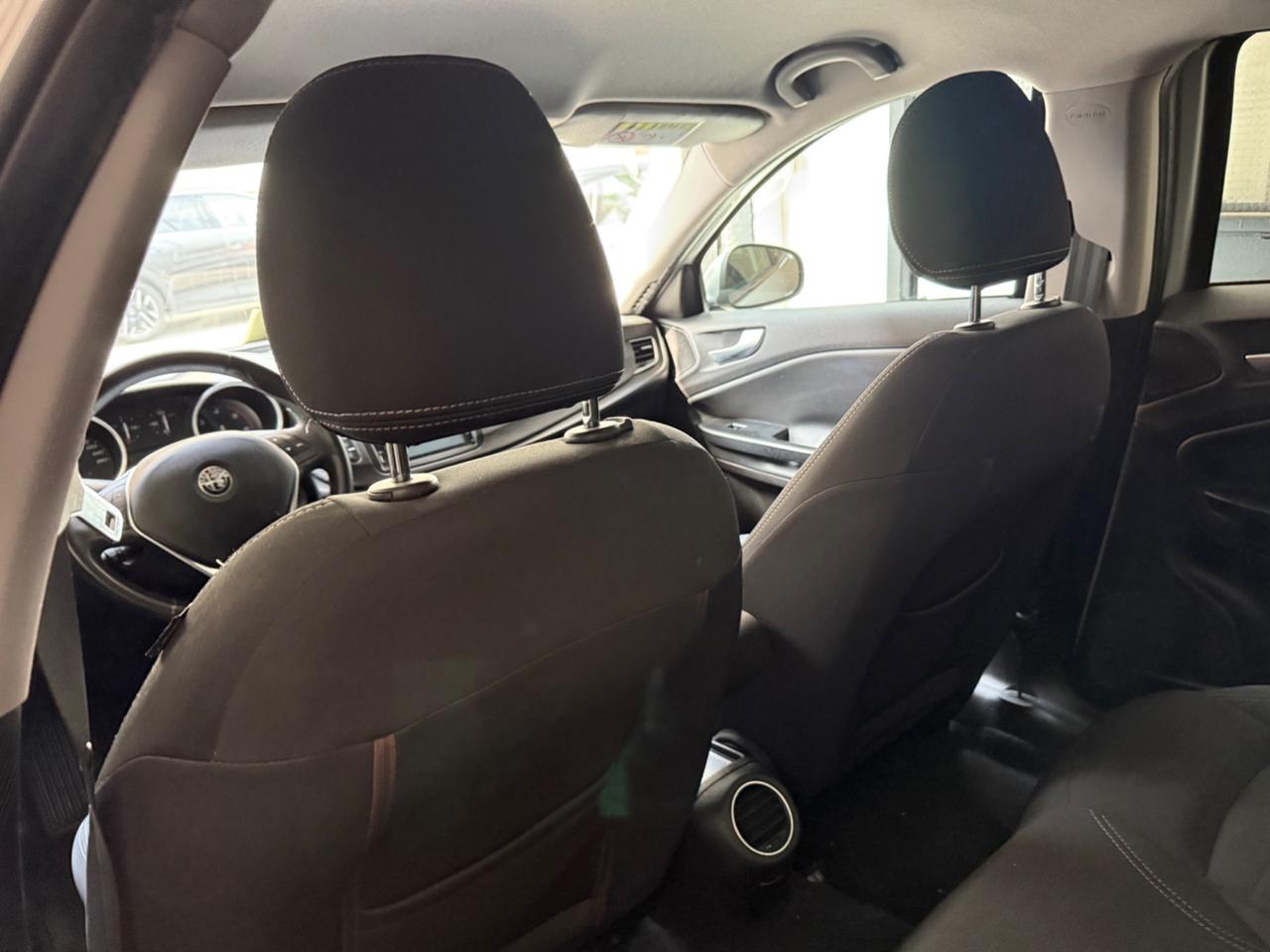 Alfa Romeo Giulietta 1.6 JTDm-2 120 CV Distinctive