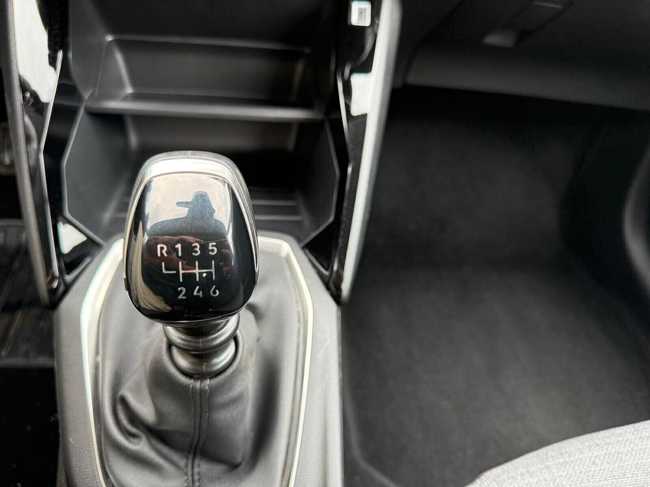 PEUGEOT 208 1.2 BENZINA 2025 100CV S&S STYLE 21000 KM