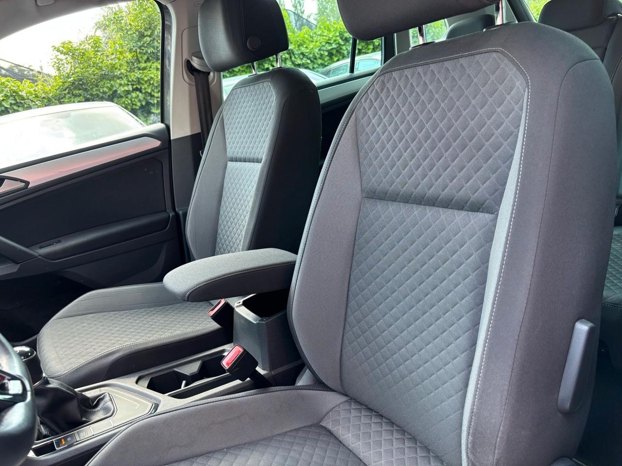 Volkswagen Tiguan 1.6 TDI Sport R-Line OK Neopatentati